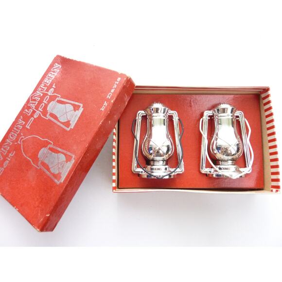 Vintage Retro Lanterns Salt and Pepper Shaker Set Adventure Camping Overland - Picture 1 of 4